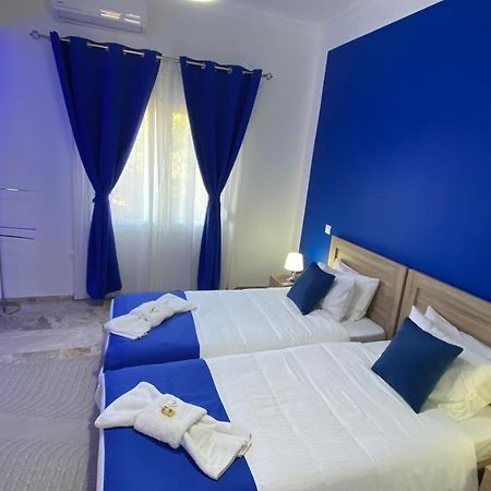 Patras Blue Suite Luaran gambar