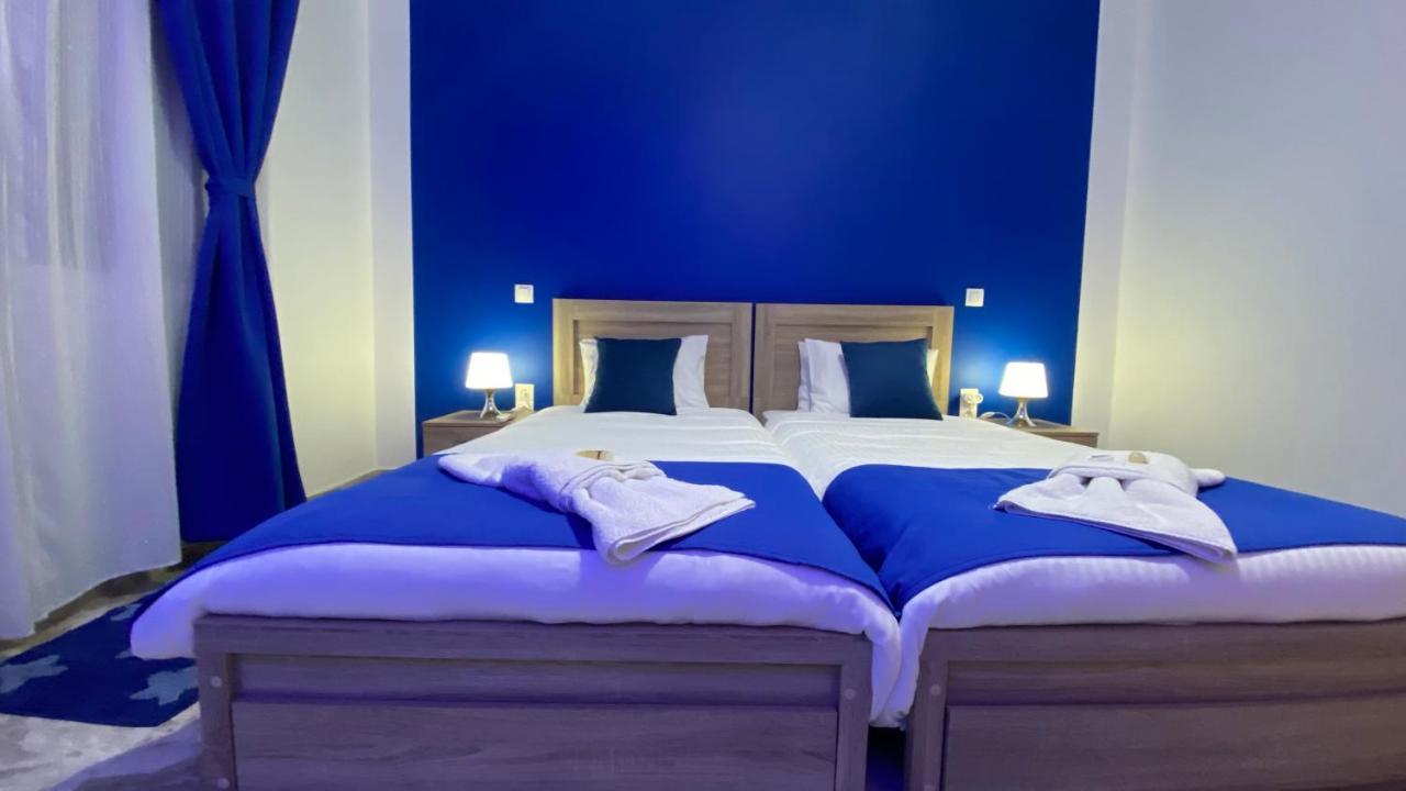 Patras Blue Suite Luaran gambar