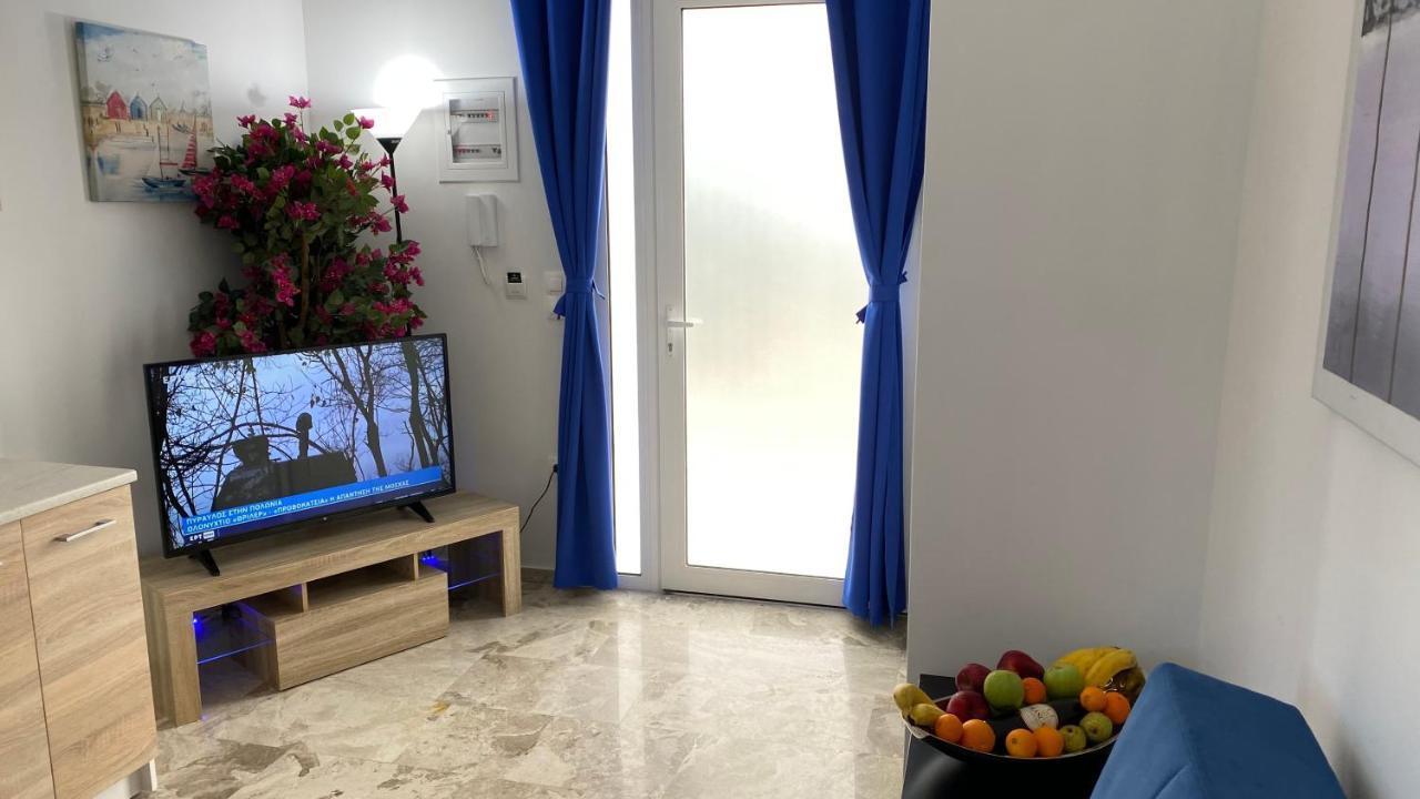 Patras Blue Suite Luaran gambar
