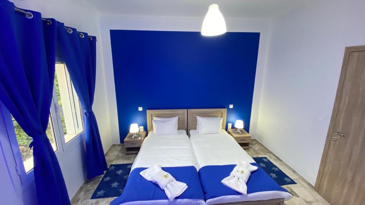 Patras Blue Suite Luaran gambar